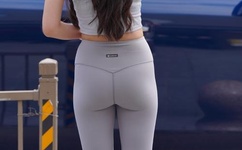 八重神子被捅到流口水的游戏